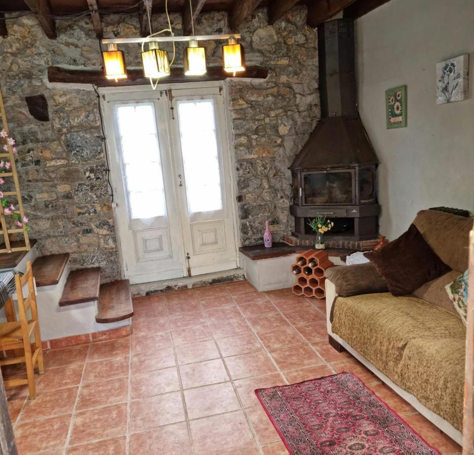 Corias Casona Junto Al Narcea Villa ภายนอก รูปภาพ